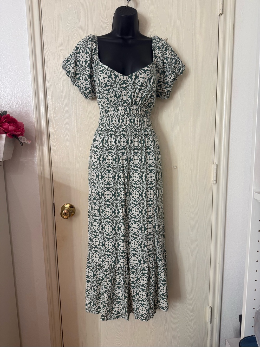 As U Wish Green and White Floral Puff-Sleeve Maxi Dress